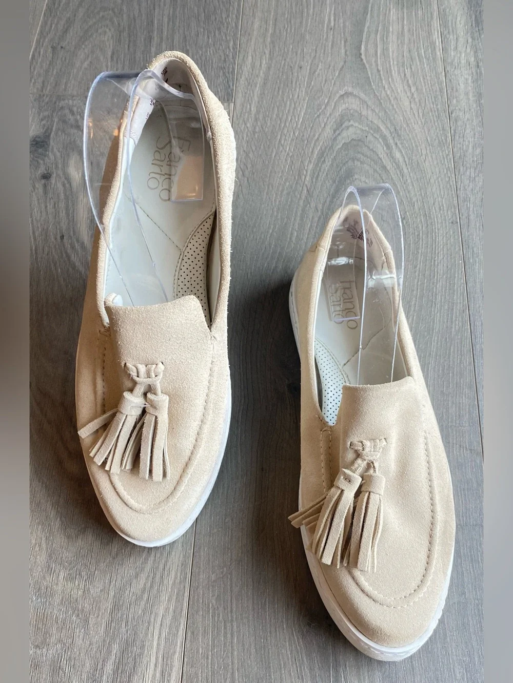 FRANCO SARTO ALOSA Women’s Beige Tan Round Toe Suede Loafers Tassels Size 9